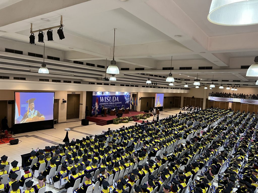 Universitas Terbuka Bandung Selenggarakan Wisuda Daerah Periode II