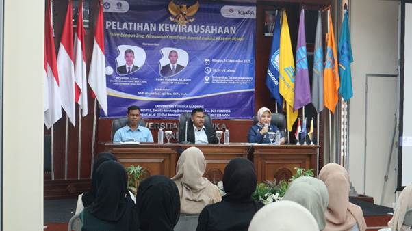 Mahasiswa UT Bandung Gelar Pelatihan Kewirausahaan dan Diskusi Tantangan Mahasiswa Sistem Informasi di Era Digital